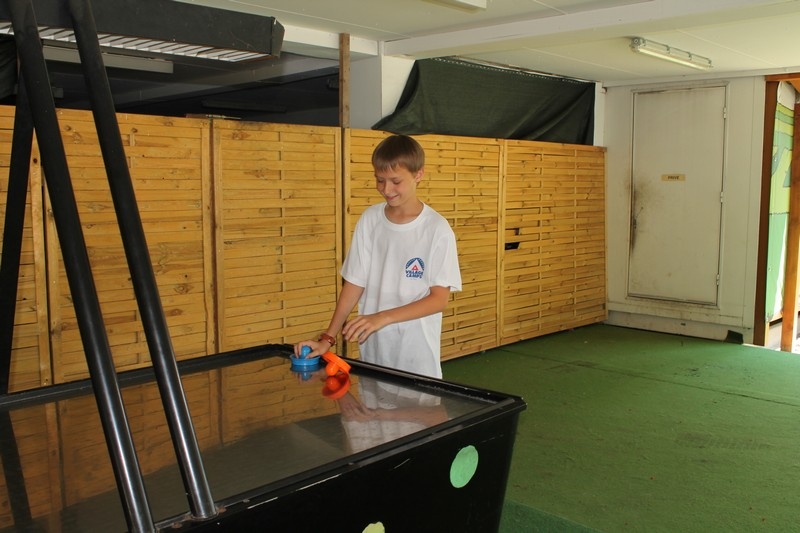 Village Camps International Summer Camp Leysin, Switzerland 2025-08-09 https://www.villagecamps.com/journals_admin/images/695-10-yellowgreenies (56).jpg